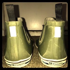 Tretorn men’s rubber rain boots.